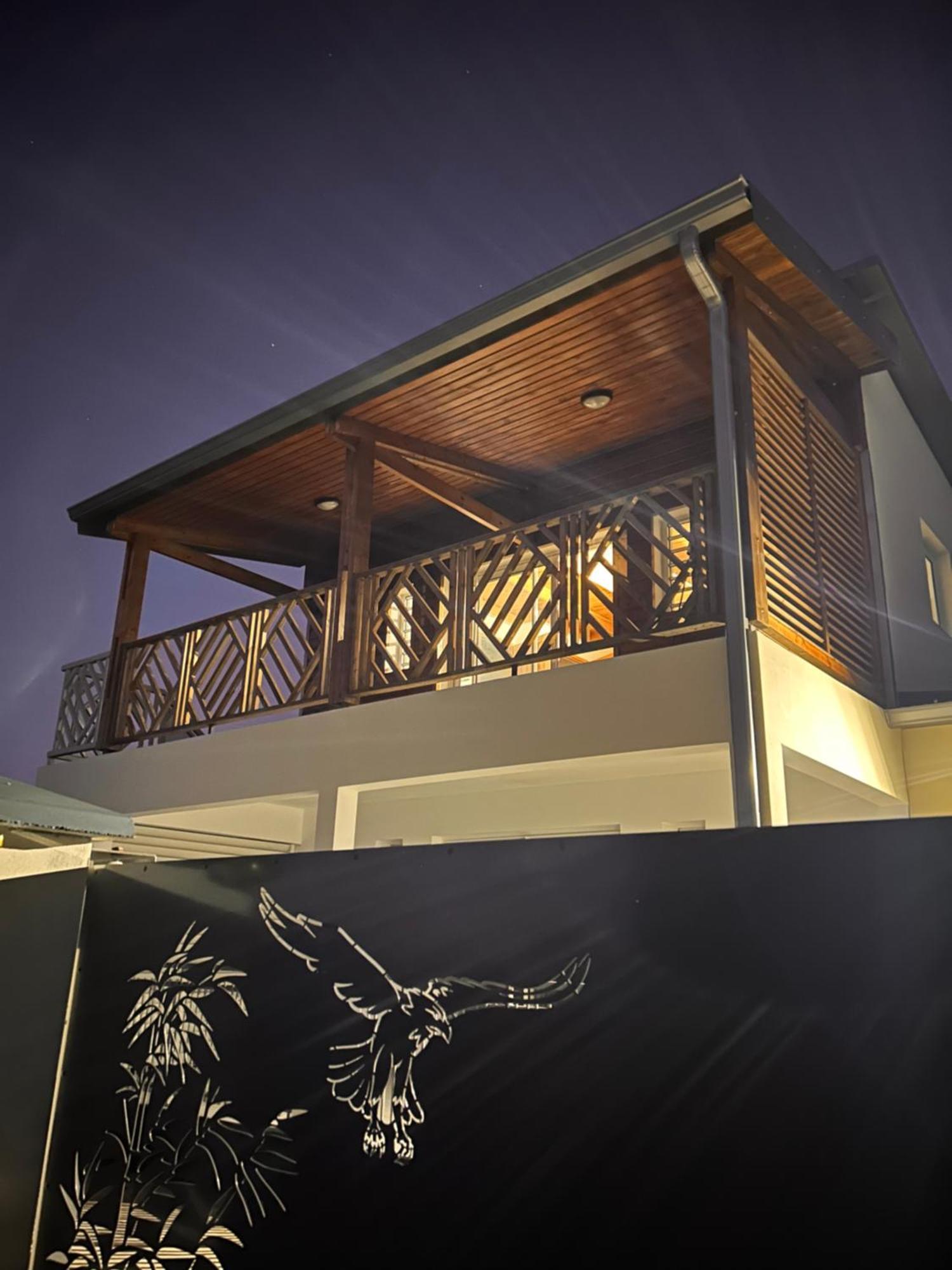 Logement Emeraude แซ็งต์-โรส ภายนอก รูปภาพ