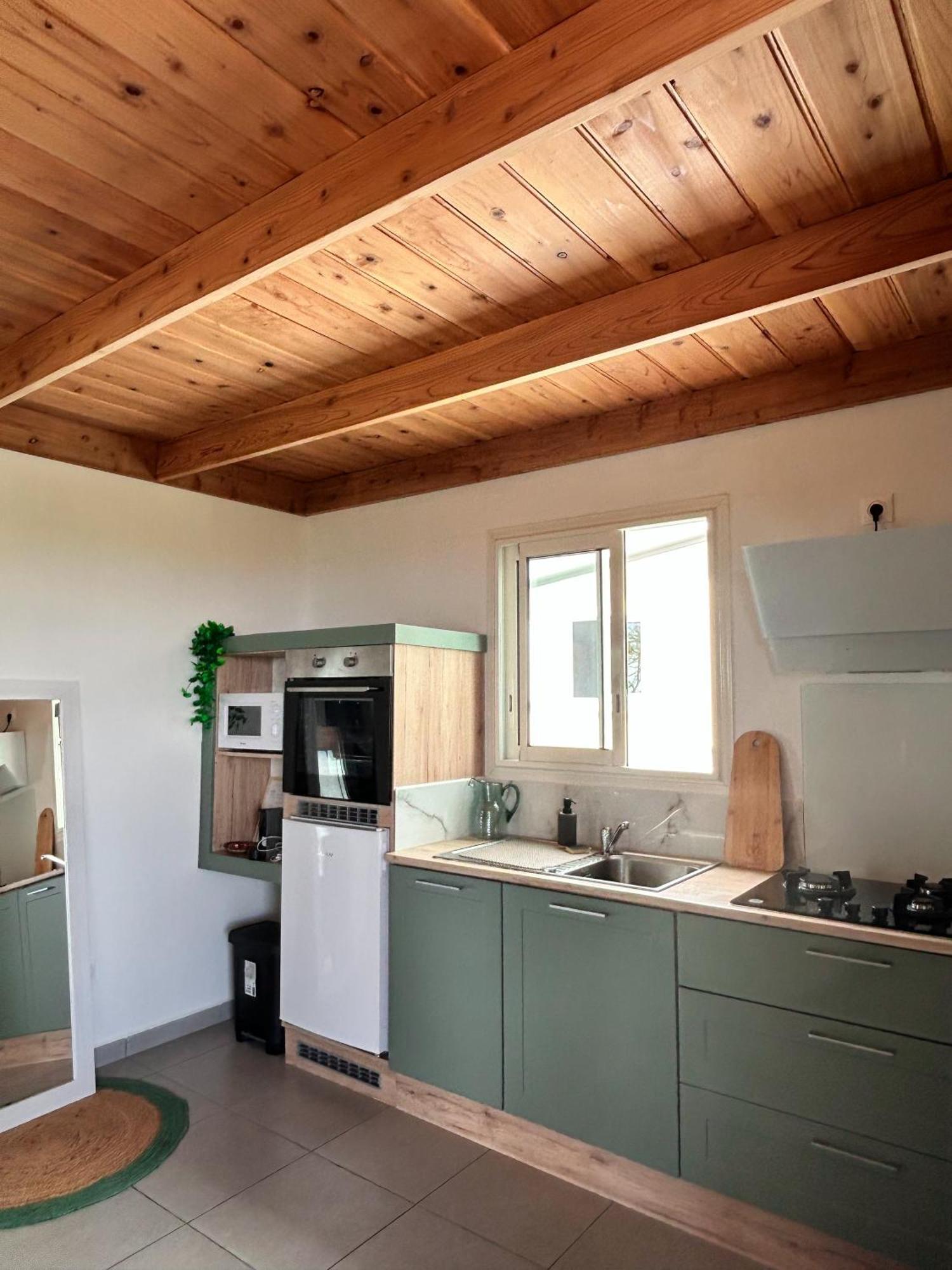 Logement Emeraude แซ็งต์-โรส ภายนอก รูปภาพ